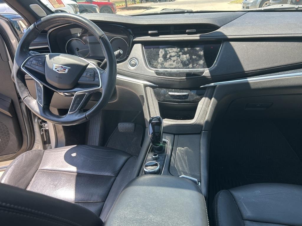 used 2020 Cadillac XT5 car, priced at $23,500