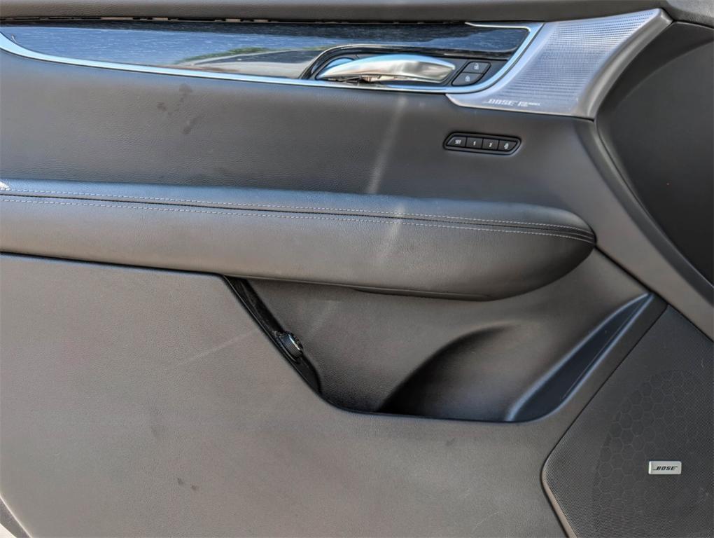 used 2020 Cadillac XT5 car, priced at $21,500