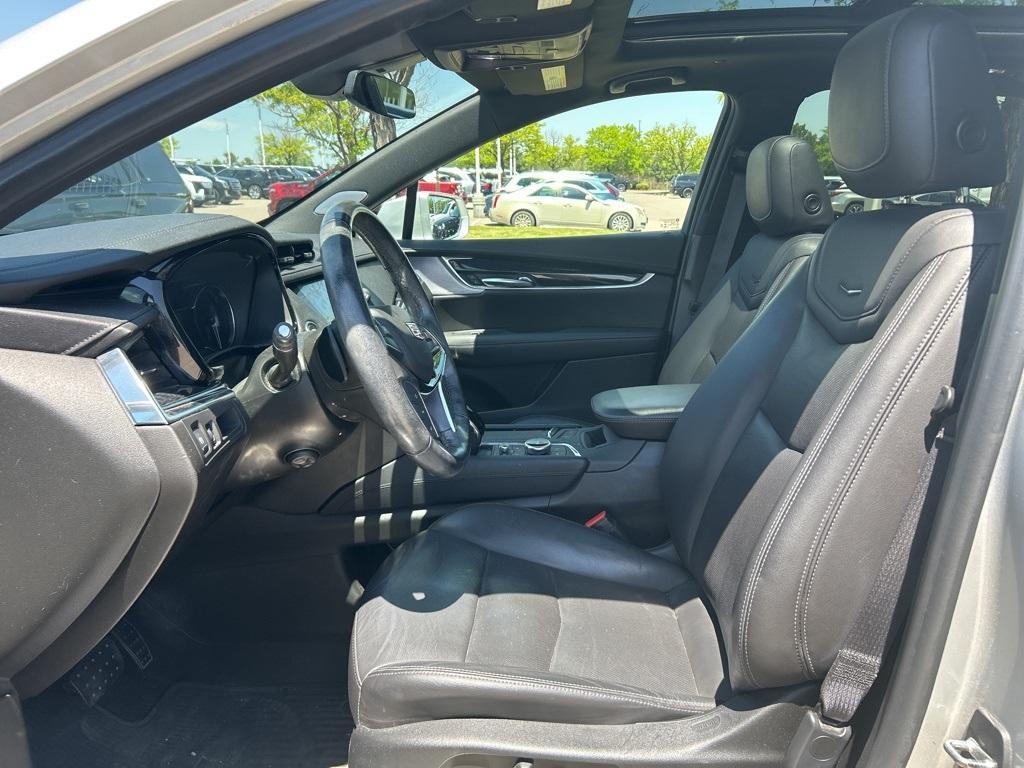 used 2020 Cadillac XT5 car, priced at $23,500