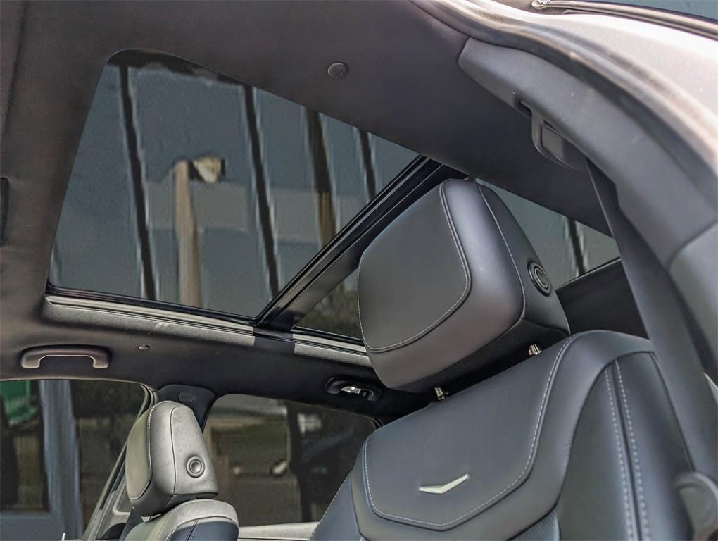 used 2020 Cadillac XT5 car, priced at $21,500