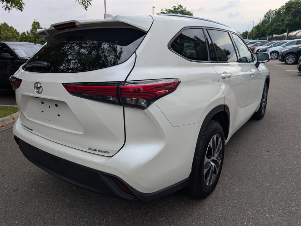 used 2020 Toyota Highlander car, priced at $29,500