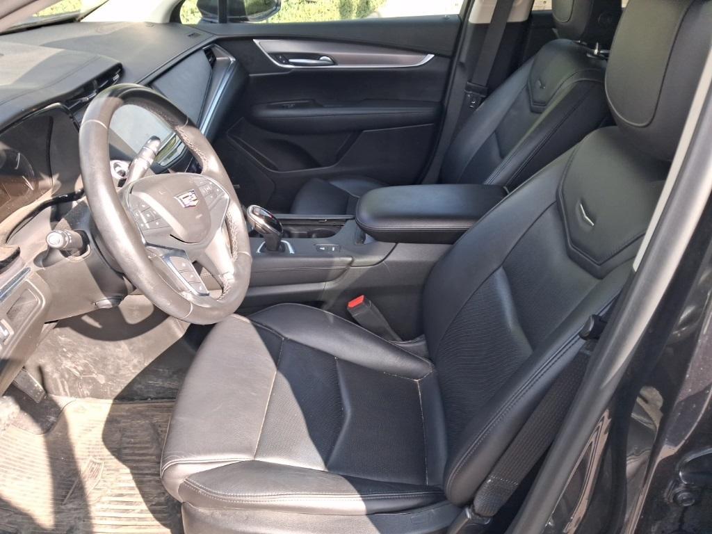 used 2018 Cadillac XT5 car, priced at $25,500