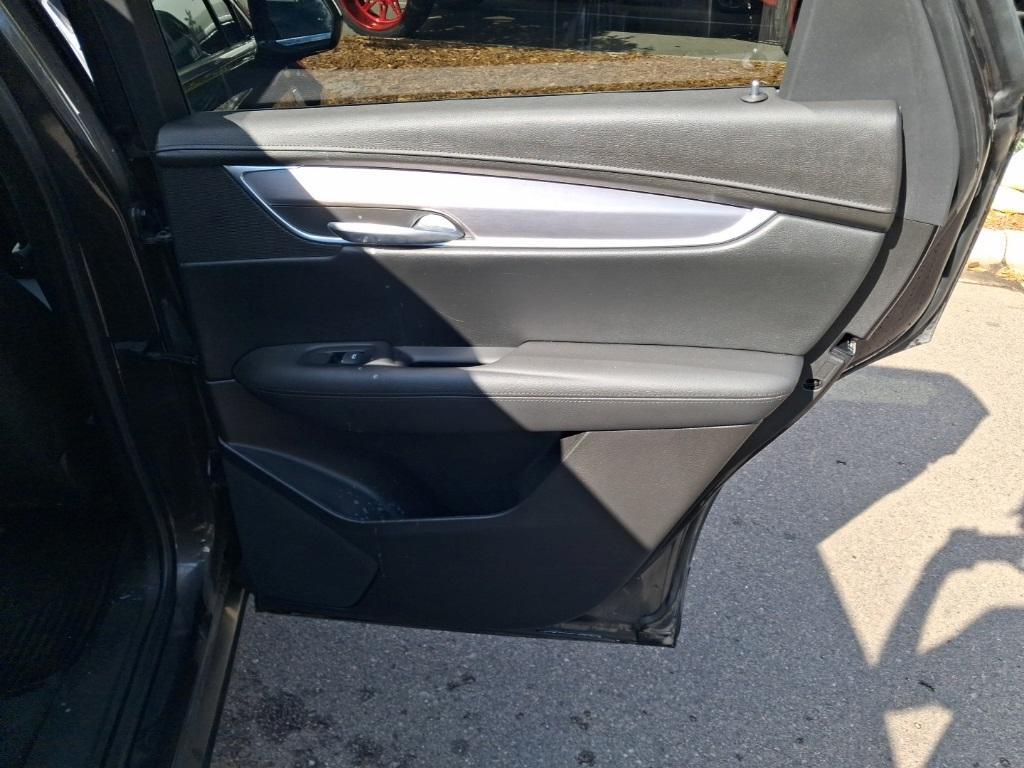 used 2018 Cadillac XT5 car, priced at $25,500
