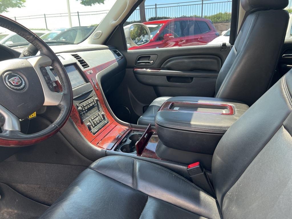 used 2014 Cadillac Escalade car, priced at $20,000