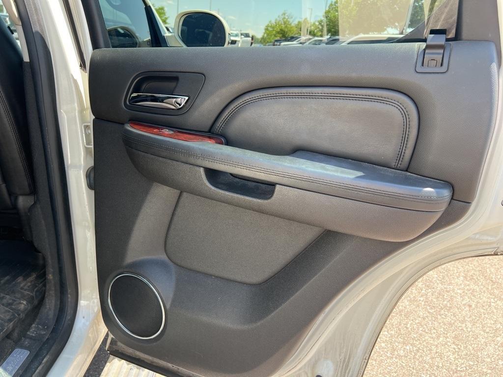 used 2014 Cadillac Escalade car, priced at $20,000
