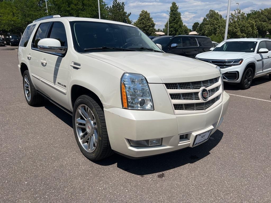 used 2014 Cadillac Escalade car, priced at $20,000