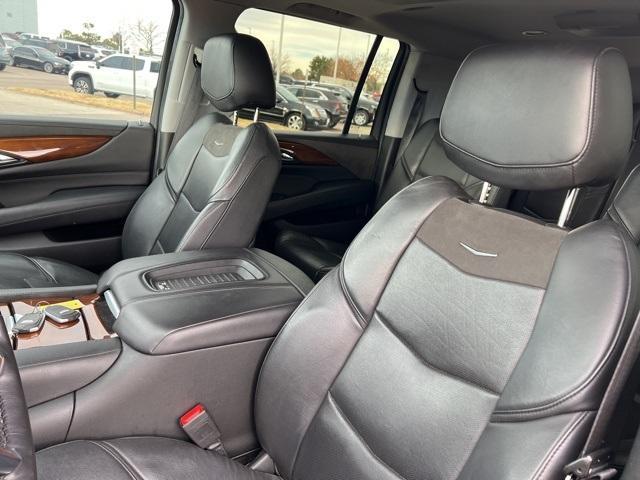 used 2020 Cadillac Escalade ESV car, priced at $43,500