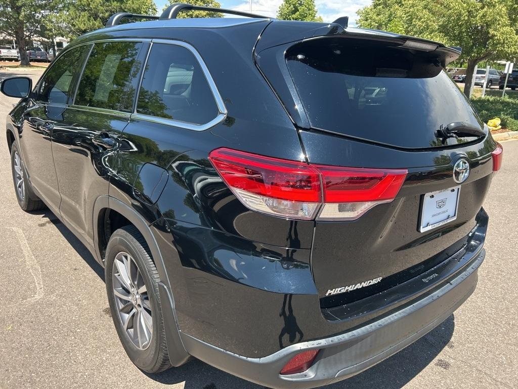 used 2019 Toyota Highlander car, priced at $27,500