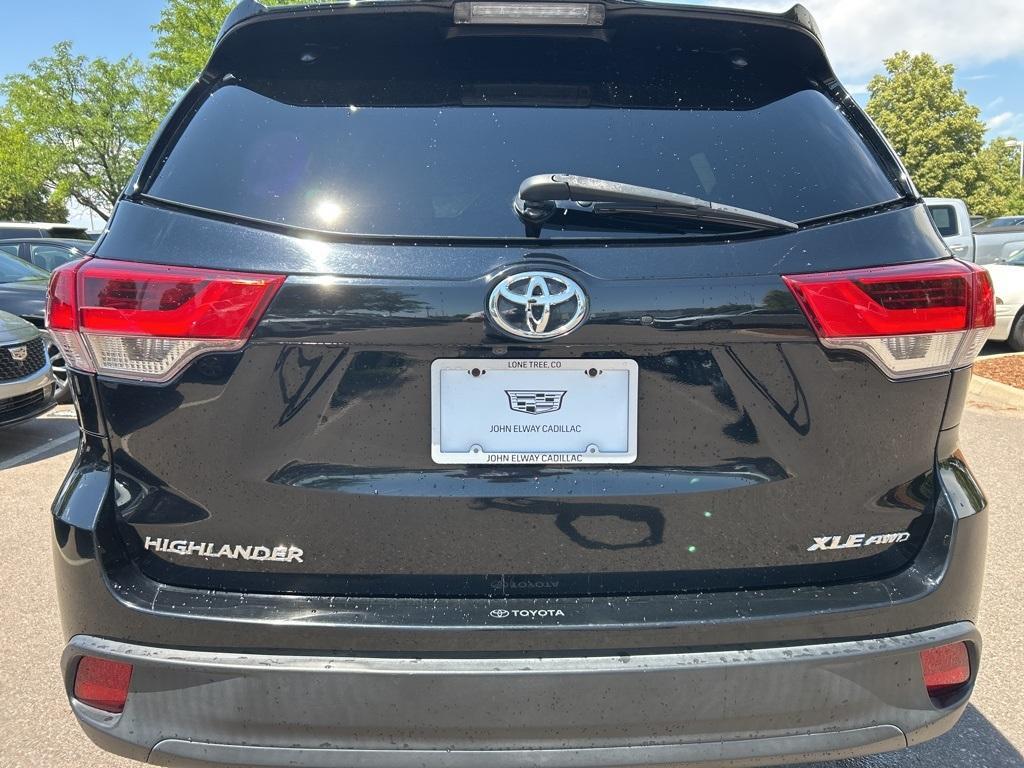 used 2019 Toyota Highlander car, priced at $27,500