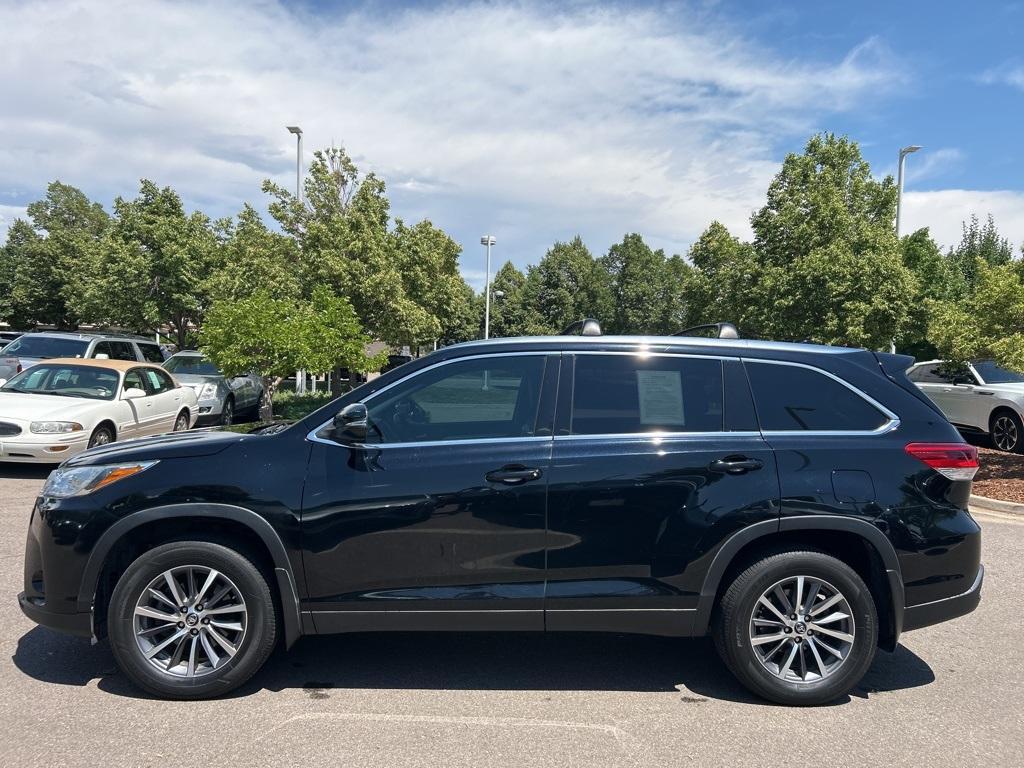 used 2019 Toyota Highlander car, priced at $27,500