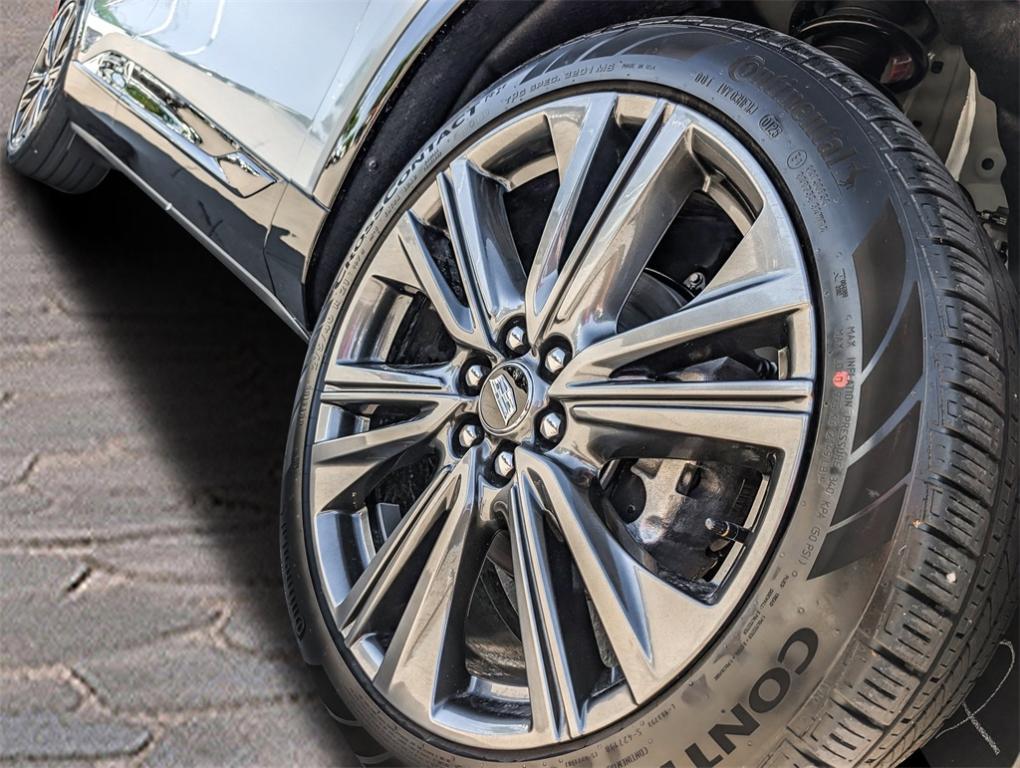 new 2025 Cadillac OPTIQ car, priced at $61,294