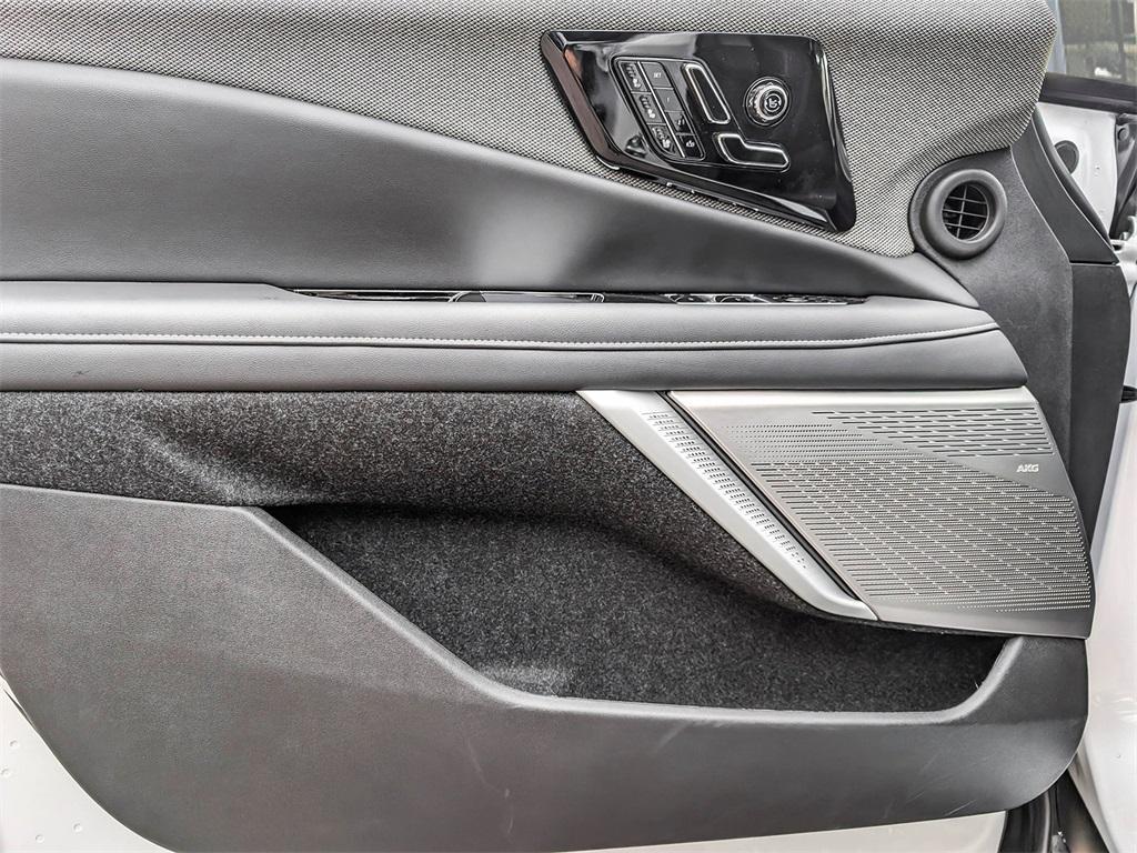 new 2025 Cadillac OPTIQ car, priced at $61,894