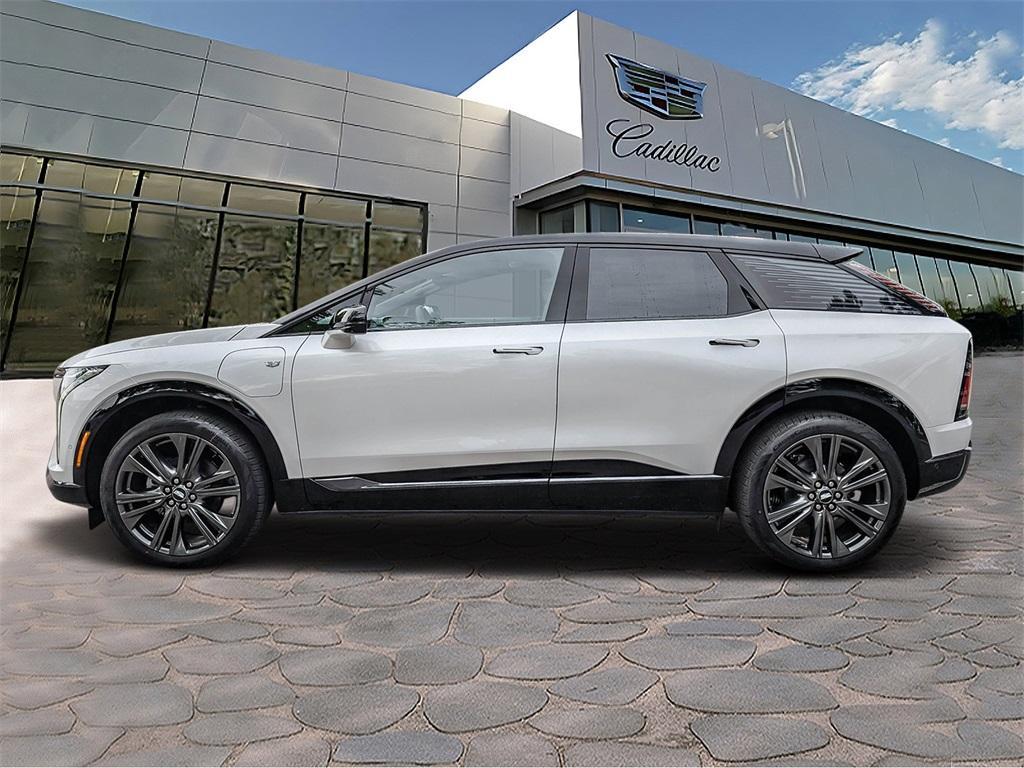 new 2025 Cadillac OPTIQ car, priced at $61,894