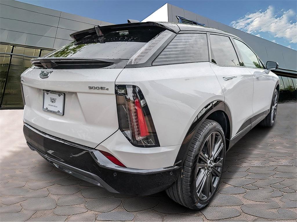 new 2025 Cadillac OPTIQ car, priced at $61,894