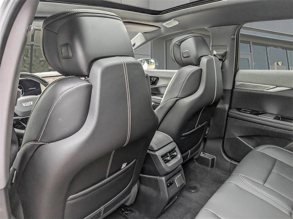 new 2025 Cadillac OPTIQ car, priced at $61,894