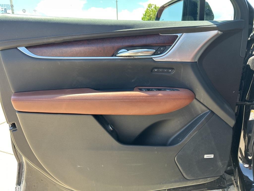 used 2022 Cadillac XT5 car, priced at $43,500