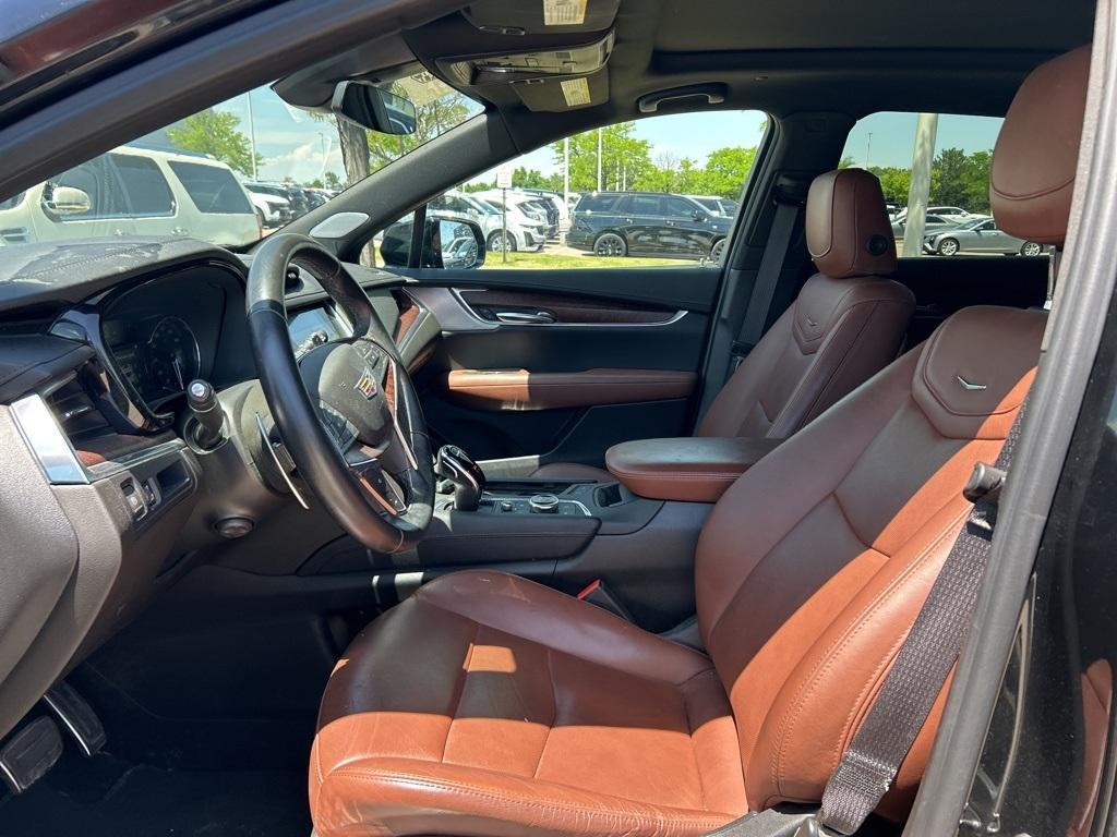 used 2022 Cadillac XT5 car, priced at $43,500