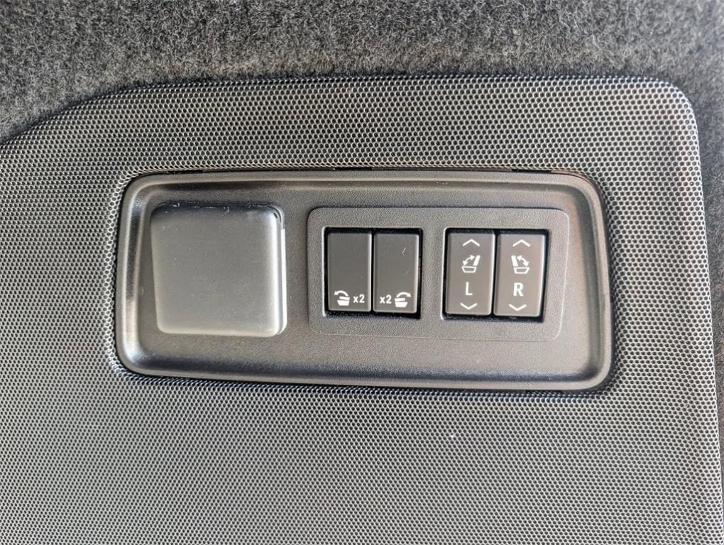used 2022 Cadillac Escalade ESV car, priced at $73,500