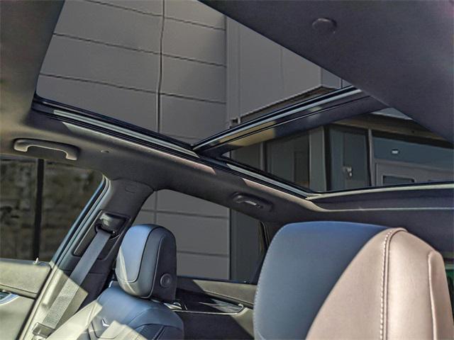 new 2024 Cadillac XT5 car, priced at $54,814