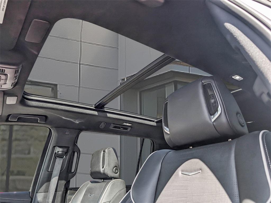 used 2023 Cadillac Escalade ESV car, priced at $81,000