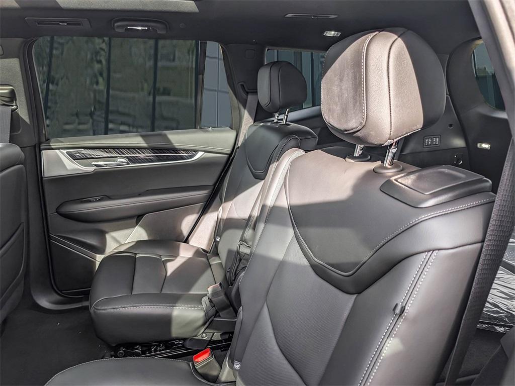 new 2025 Cadillac XT6 car, priced at $62,589