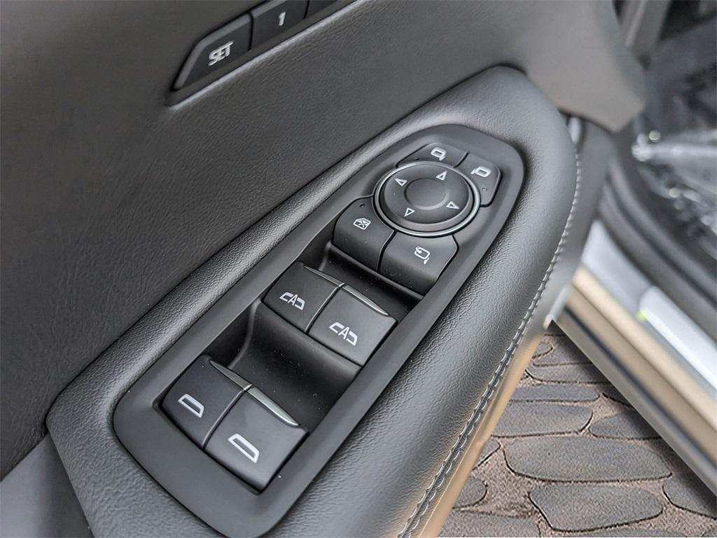 new 2025 Cadillac XT6 car, priced at $62,589