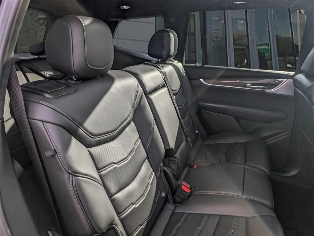 used 2024 Cadillac XT6 car, priced at $55,000
