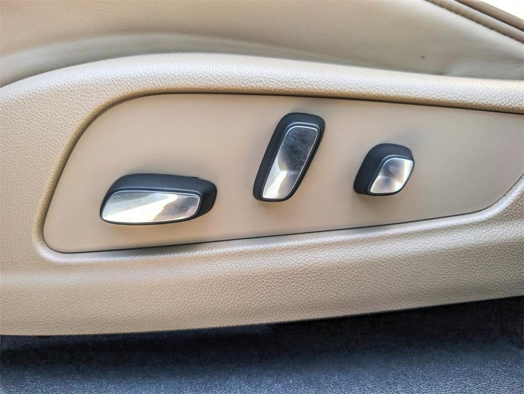 new 2025 Cadillac XT6 car, priced at $78,304