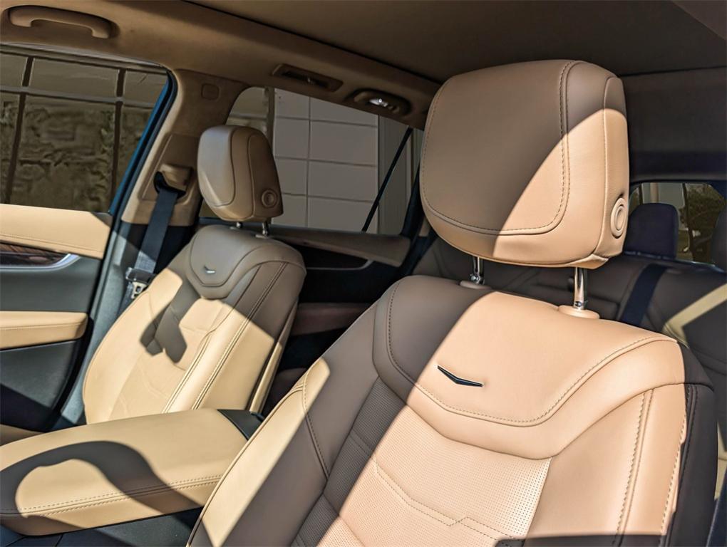 new 2025 Cadillac XT6 car, priced at $78,304