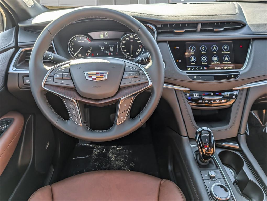 new 2025 Cadillac XT5 car, priced at $56,559