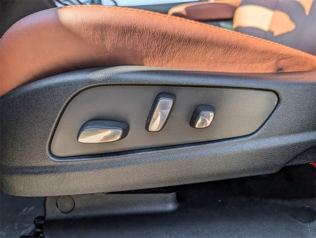 new 2025 Cadillac XT5 car, priced at $56,559