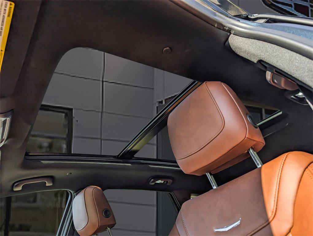 new 2025 Cadillac XT5 car, priced at $56,559