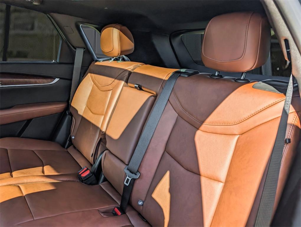 new 2025 Cadillac XT5 car, priced at $56,559
