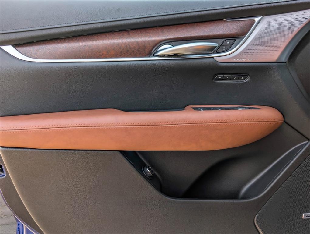 new 2025 Cadillac XT5 car, priced at $60,234