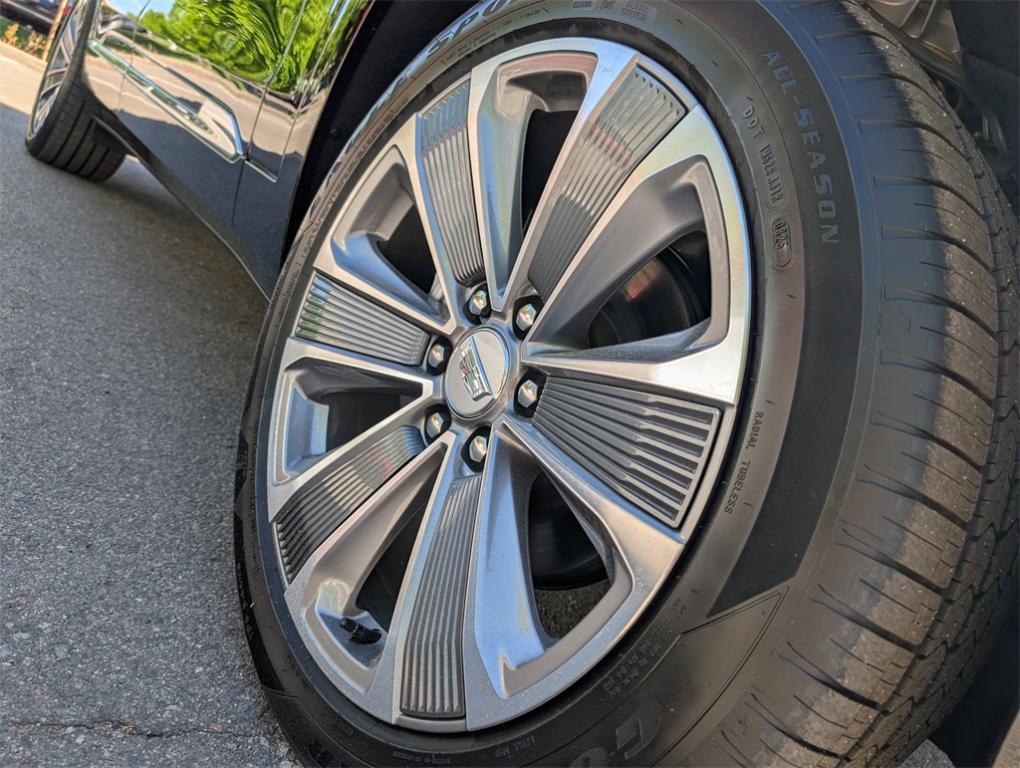 new 2026 Cadillac VISTIQ car, priced at $80,414