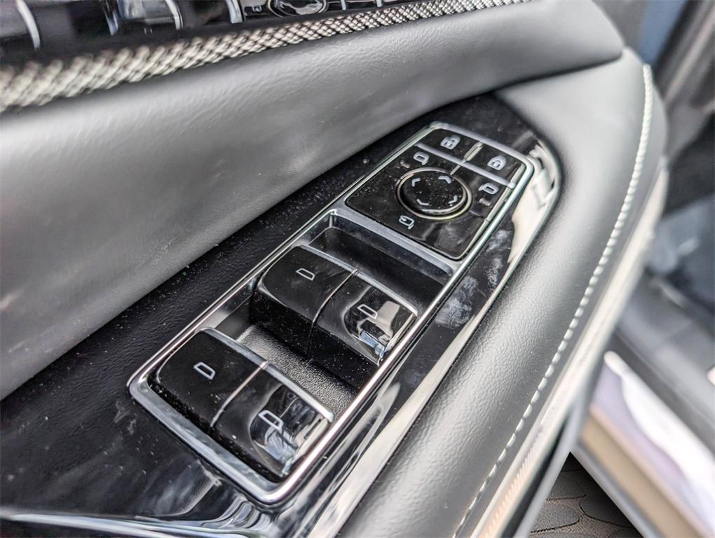new 2025 Cadillac OPTIQ car, priced at $57,914