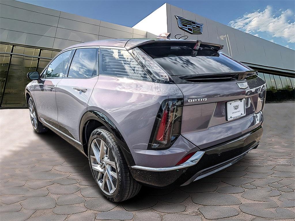 new 2025 Cadillac OPTIQ car, priced at $57,914