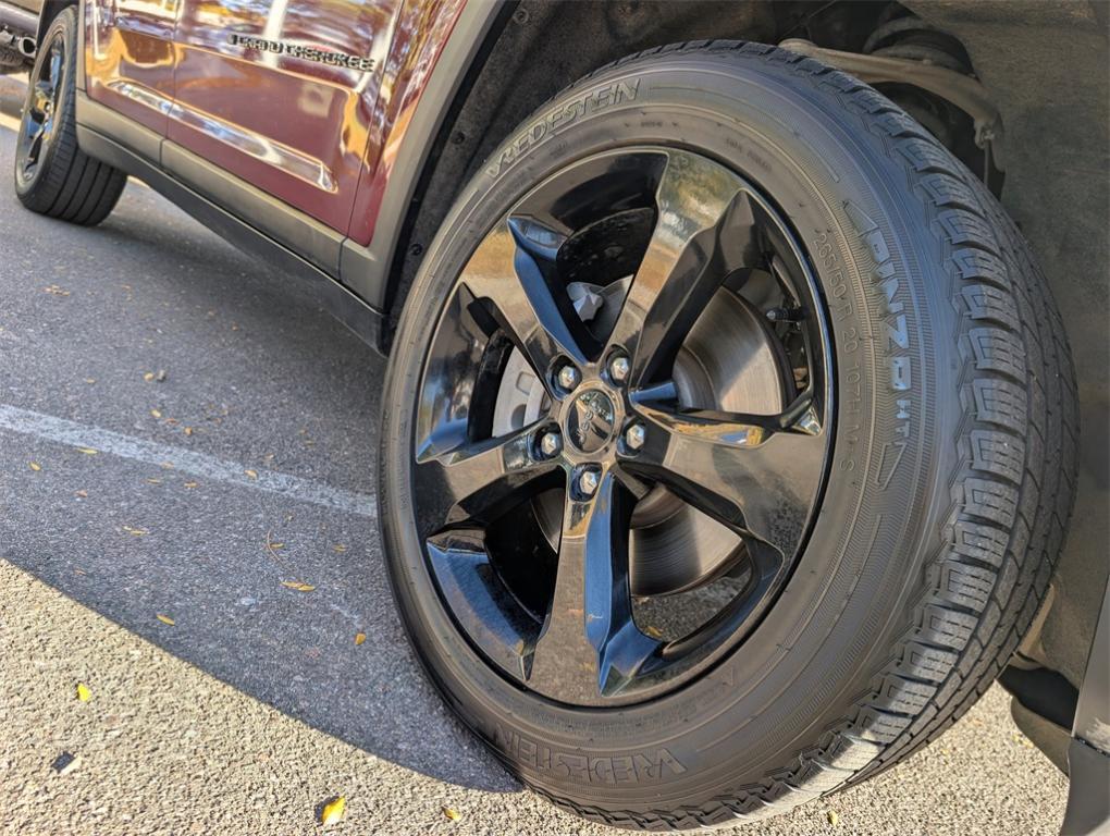 used 2023 Jeep Grand Cherokee L car, priced at $27,000