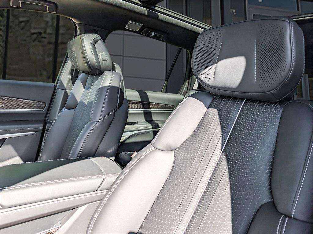 new 2026 Cadillac VISTIQ car, priced at $80,414