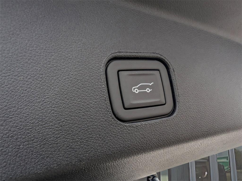 new 2025 Cadillac LYRIQ car, priced at $70,109