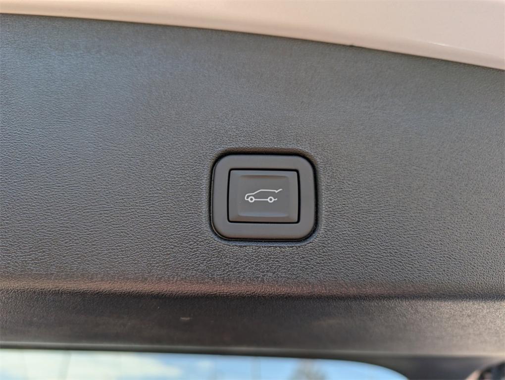 new 2025 Cadillac OPTIQ car, priced at $56,314