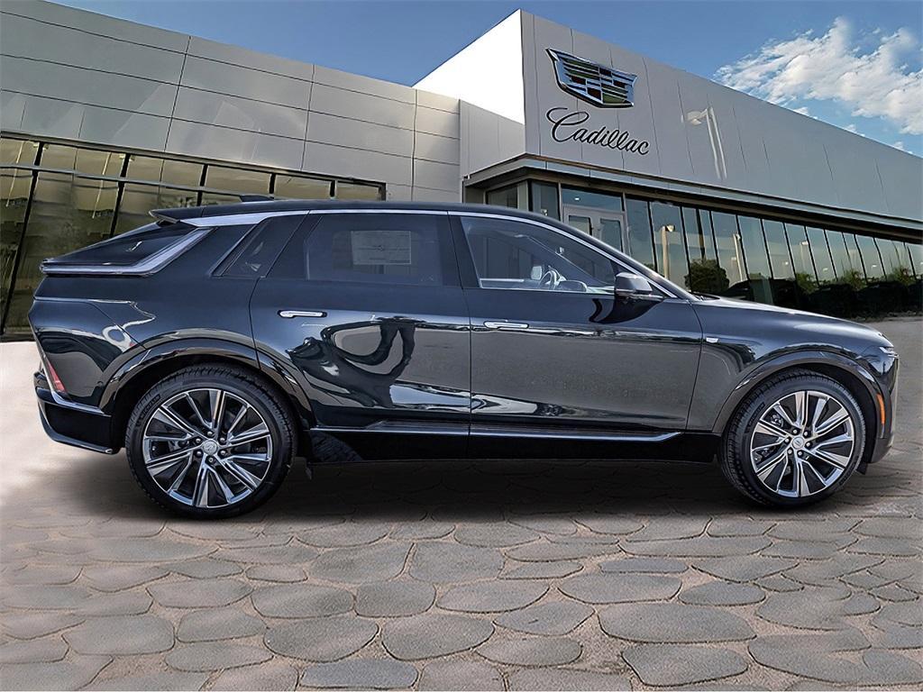 new 2025 Cadillac LYRIQ car, priced at $77,004