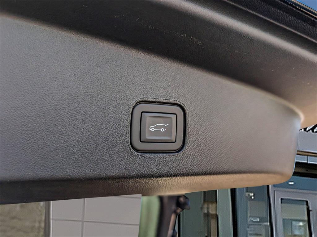 new 2025 Cadillac LYRIQ car, priced at $77,004