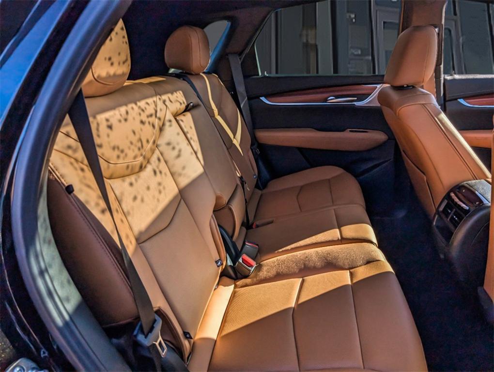 new 2025 Cadillac XT5 car, priced at $58,164