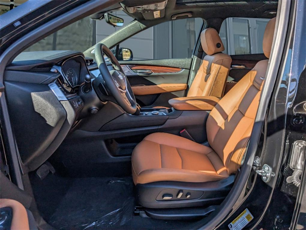 new 2025 Cadillac XT5 car, priced at $58,164