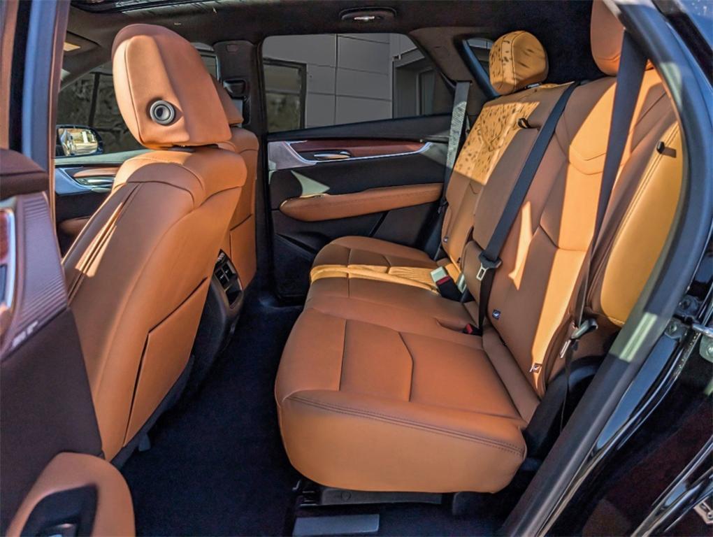 new 2025 Cadillac XT5 car, priced at $58,164