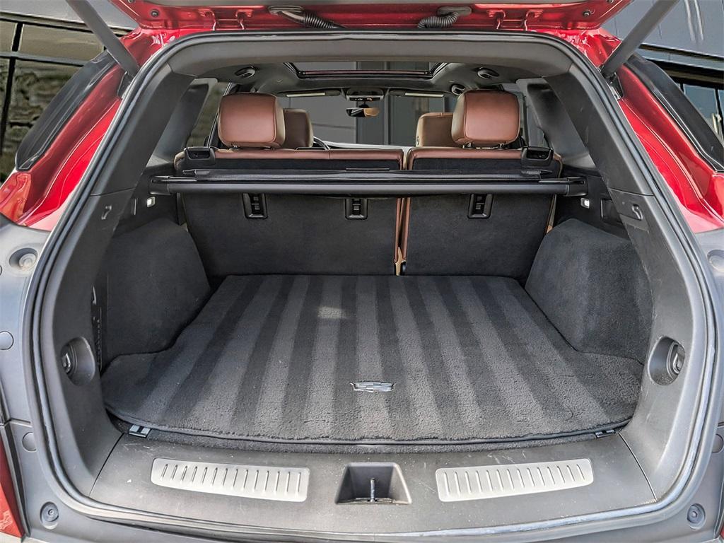 used 2022 Cadillac XT5 car, priced at $43,000