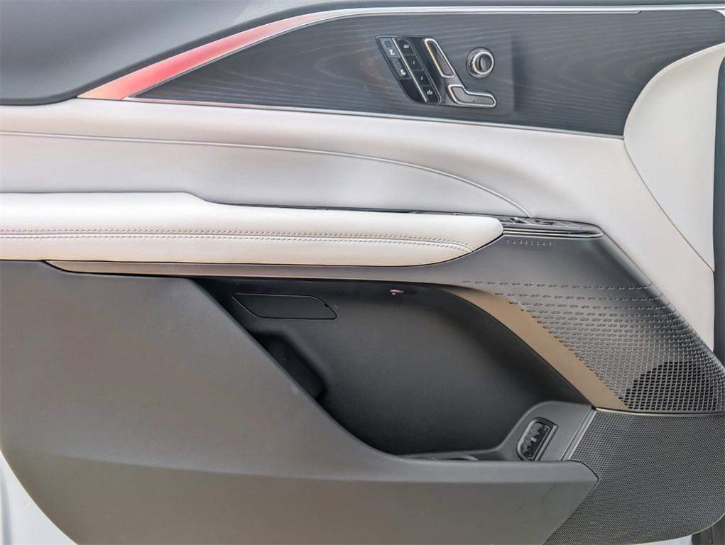 new 2025 Cadillac LYRIQ car, priced at $69,509