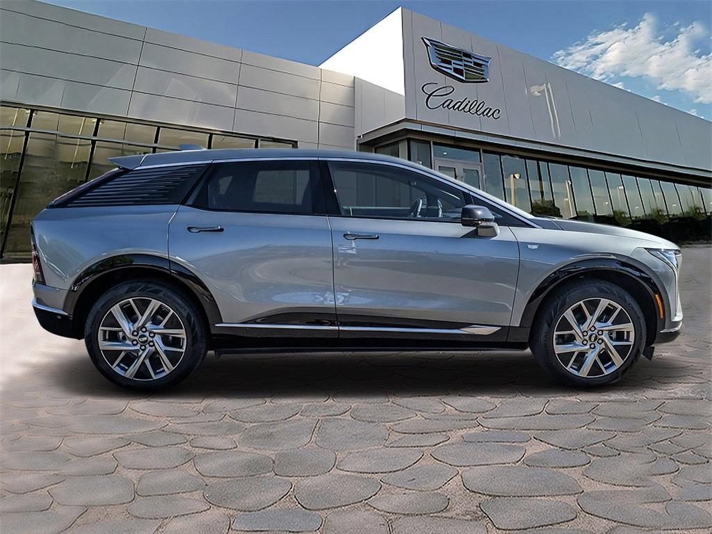 new 2025 Cadillac OPTIQ car, priced at $55,714