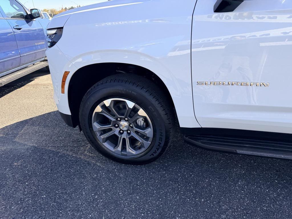 new 2025 Chevrolet Suburban car, priced at $69,772